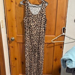 Zenana jumpsuit , animal print great fabric !